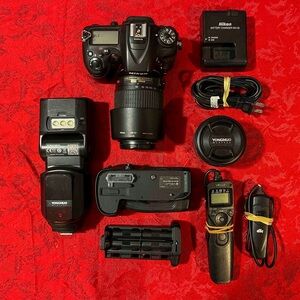 Nikon Black D7100 Camera with Accessories